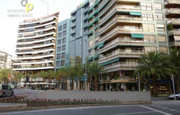 Apartment - Herverkoop - Alicante - Center