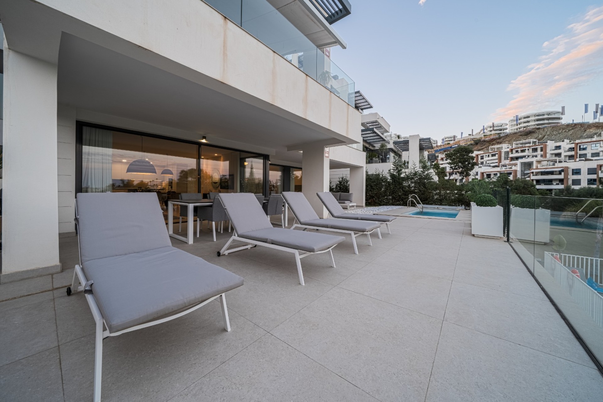 Herverkoop - Apartment - Benahavis - La Quinta