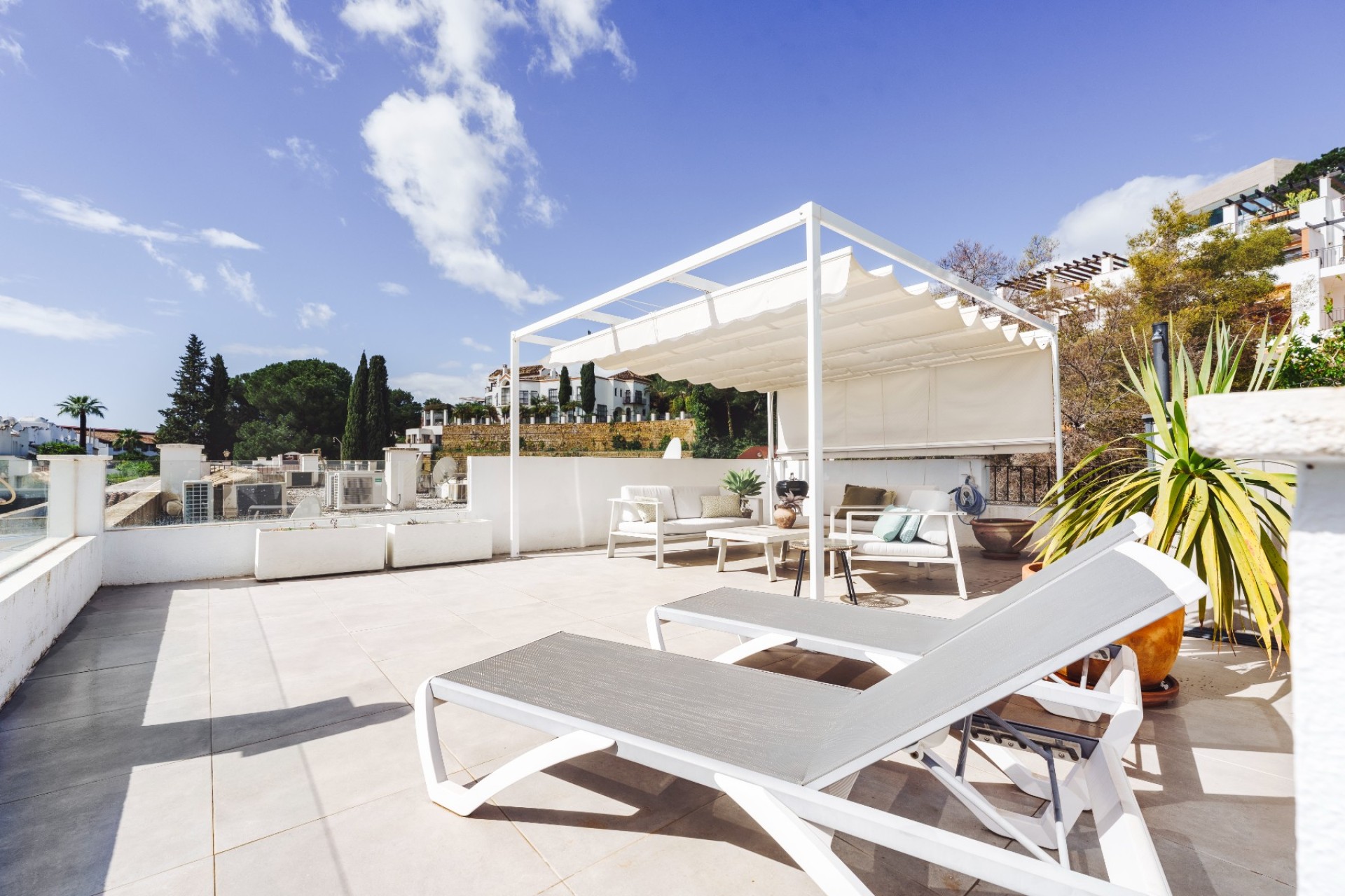 Herverkoop - Apartment - Benahavis - La Quinta