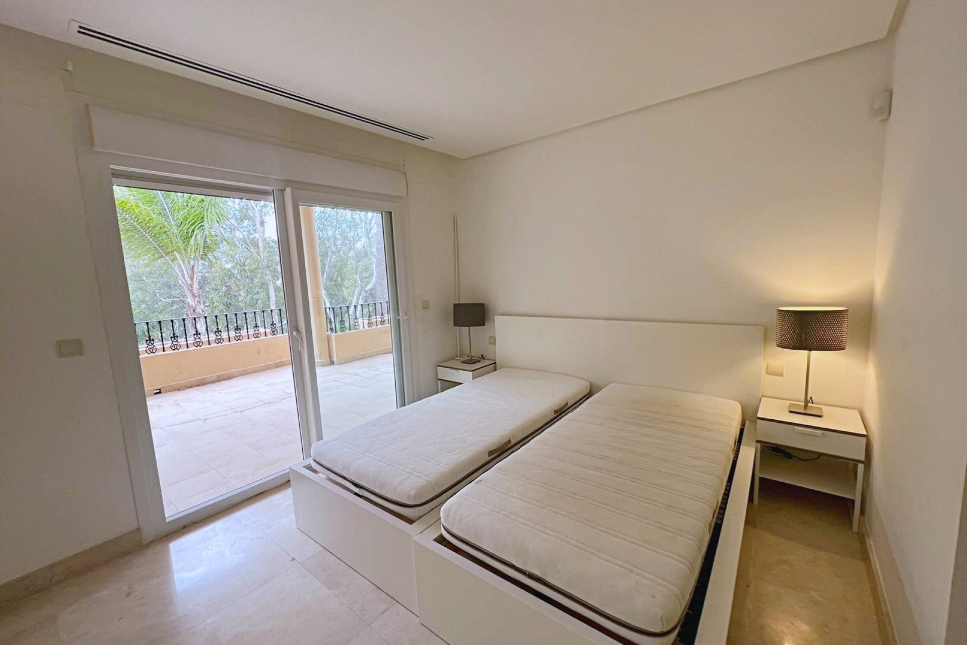 Herverkoop - Apartment - Marbella - Nueva Andalucía