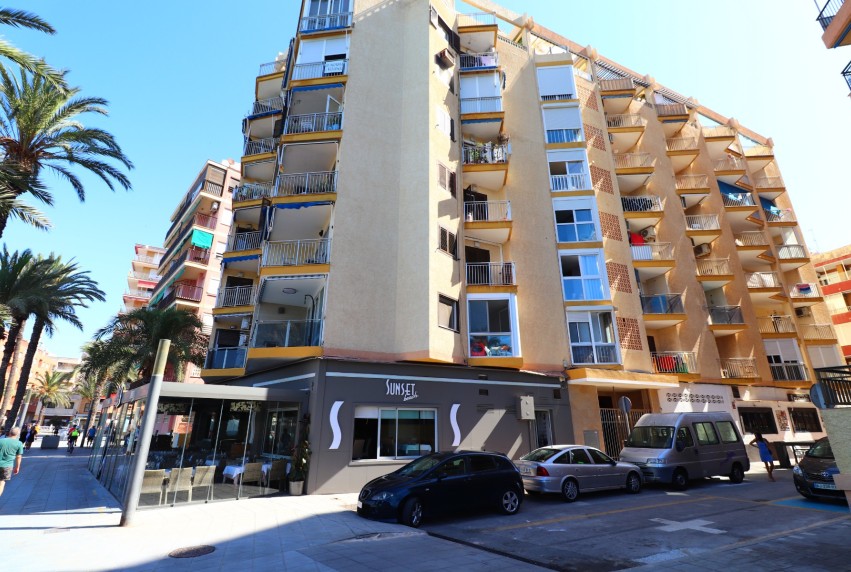 Herverkoop - Apartment - Torrevieja - Playa del Cura