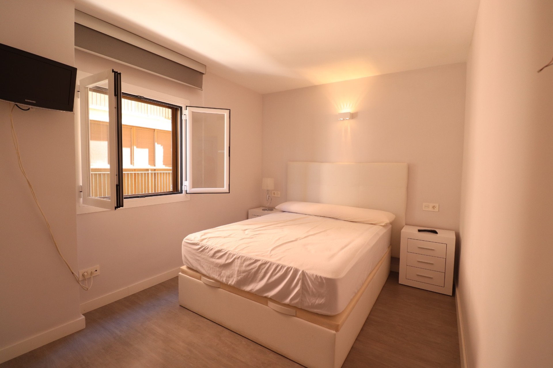 Herverkoop - Apartment - Torrevieja - Playa del Cura