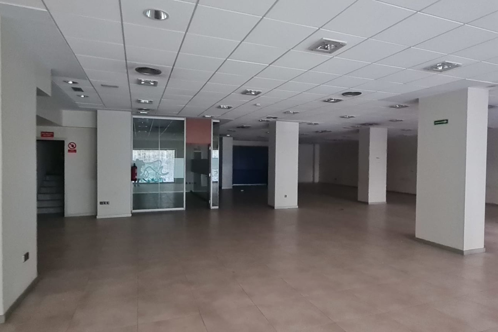 Herverkoop - Commercial - Alicante - Luceros