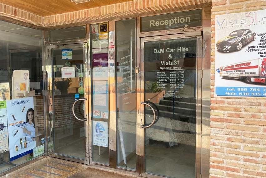 Herverkoop - Commercial - Orihuela Costa - Villamartin*