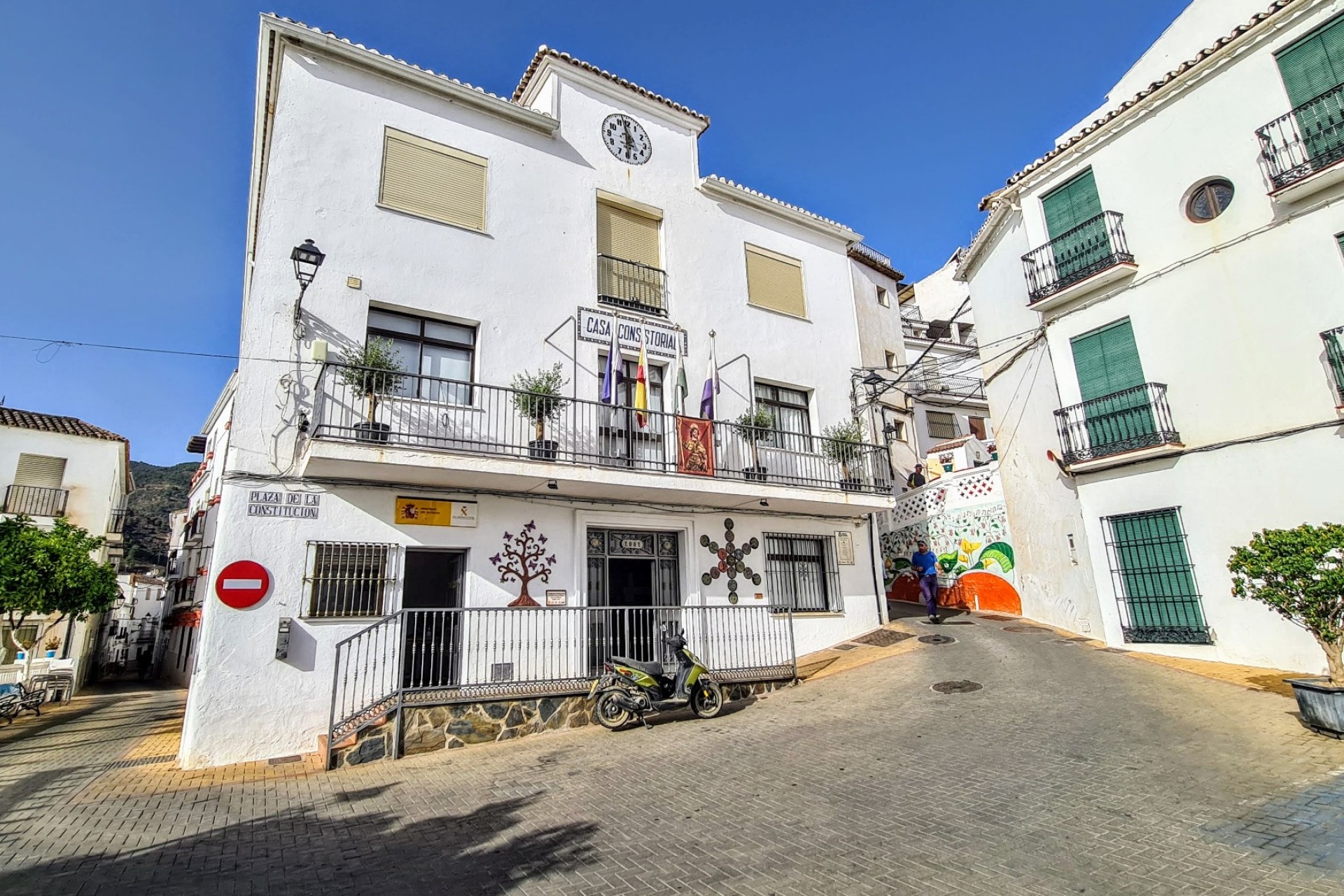 Herverkoop - Commercial - Tolox - Marbella