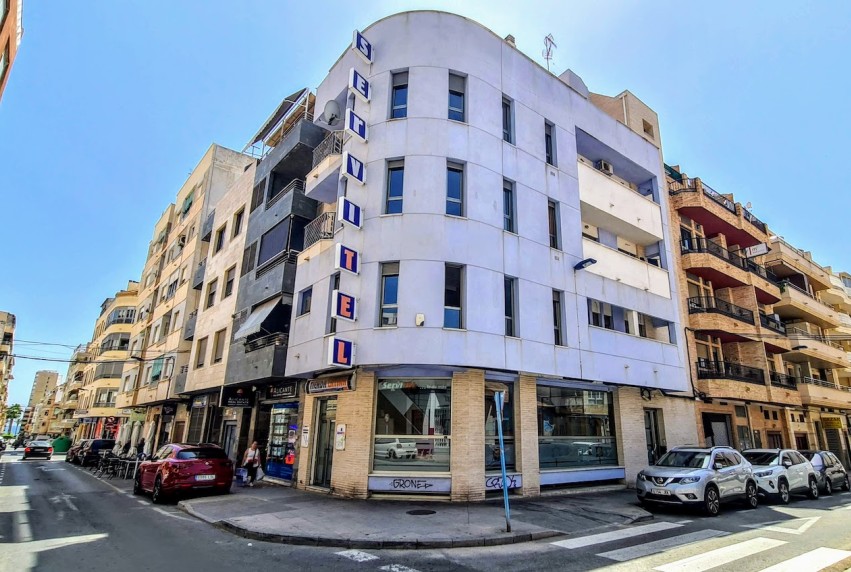 Herverkoop - Commercial - Torrevieja - Center