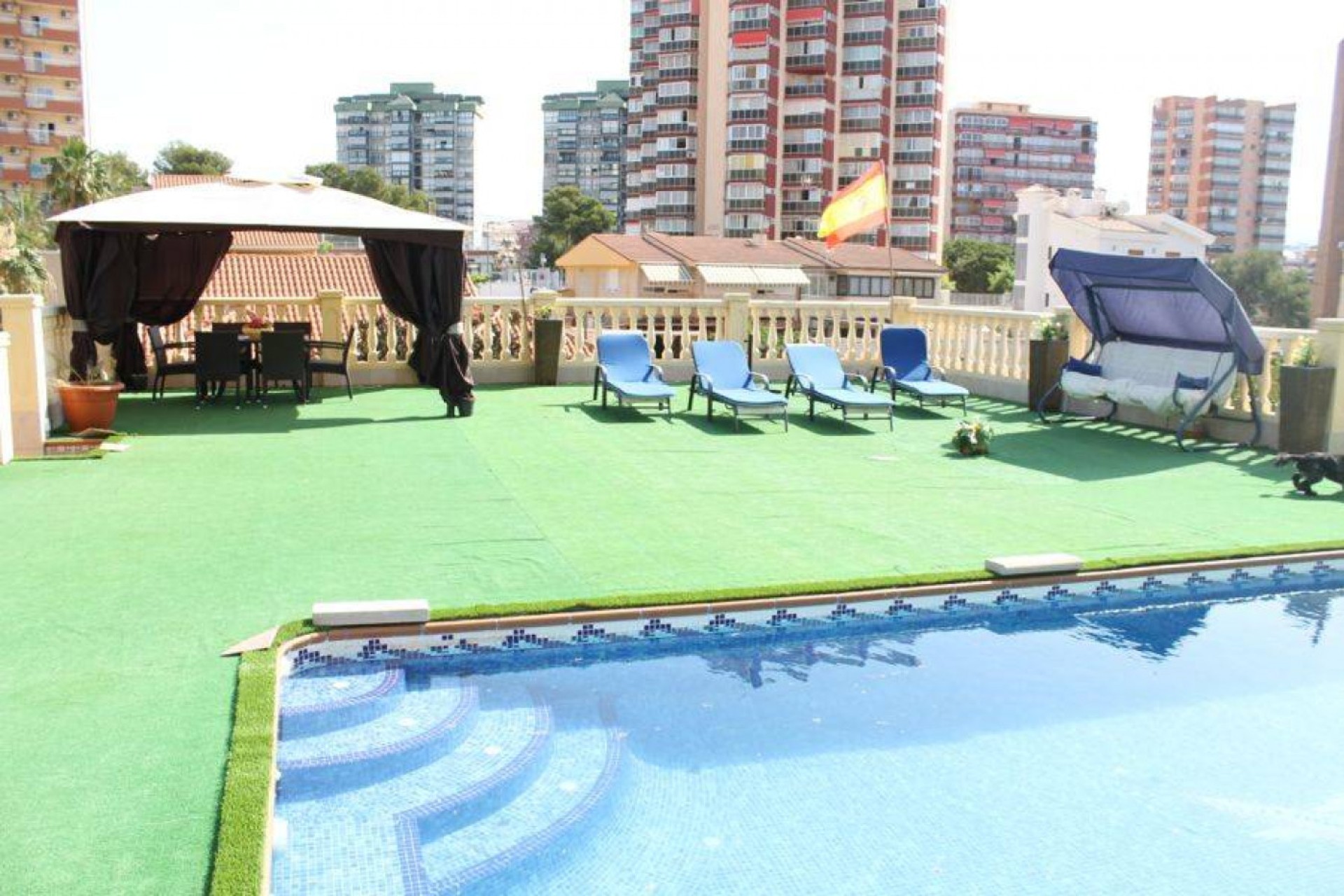 Herverkoop - Villa - Benidorm - Poniente