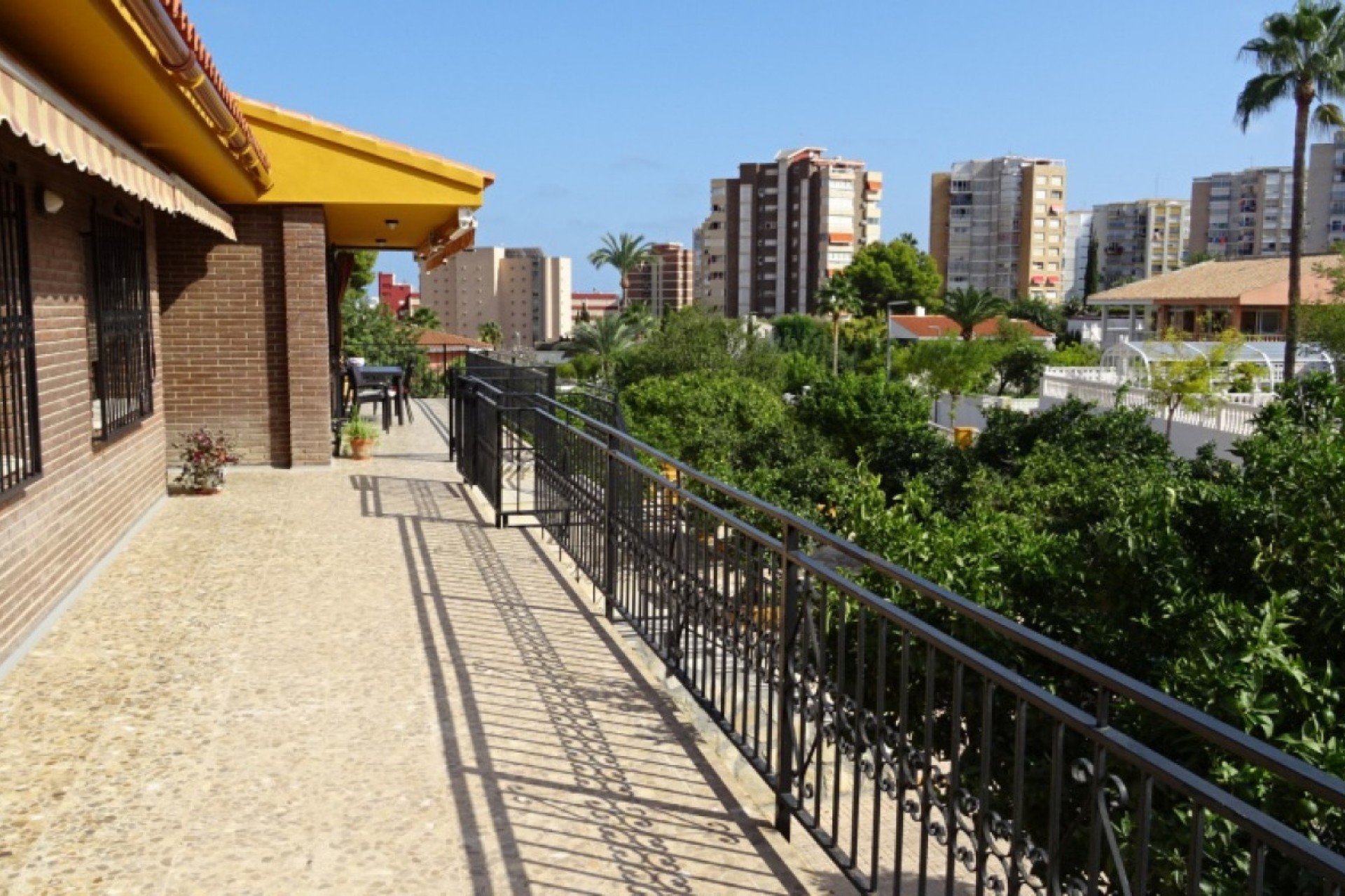 Herverkoop - Villa - Benidorm - Poniente