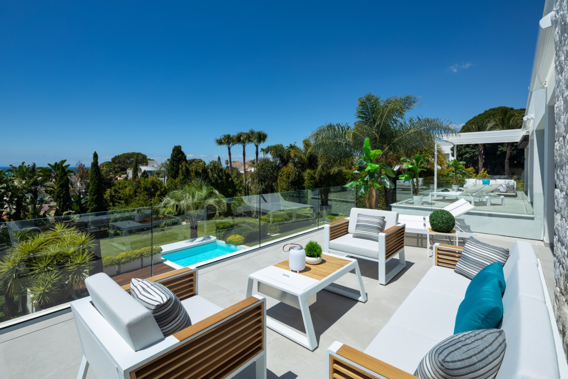 Herverkoop - Villa - Marbella - East Marbella