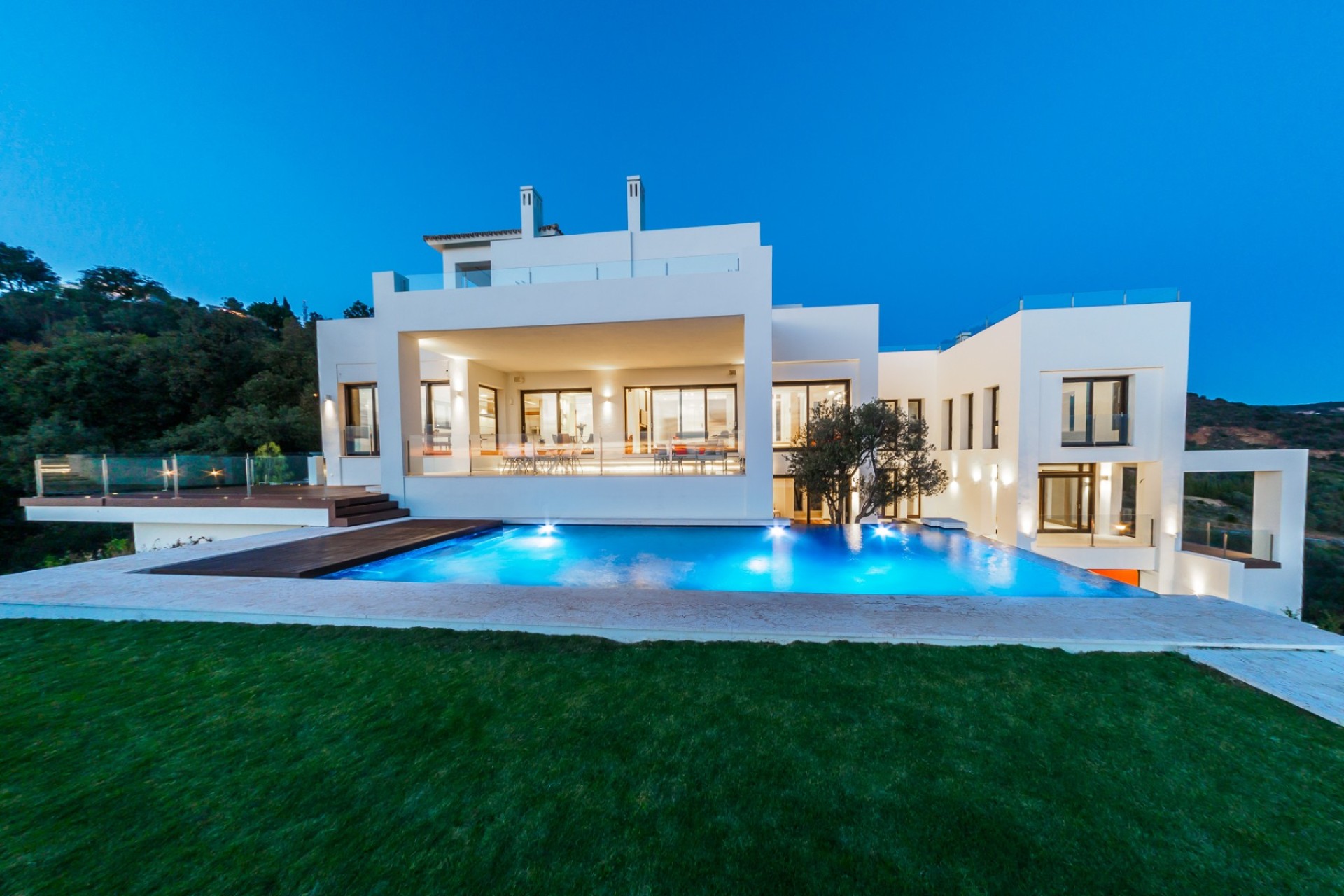 Herverkoop - Villa - Marbella - Los Monteros