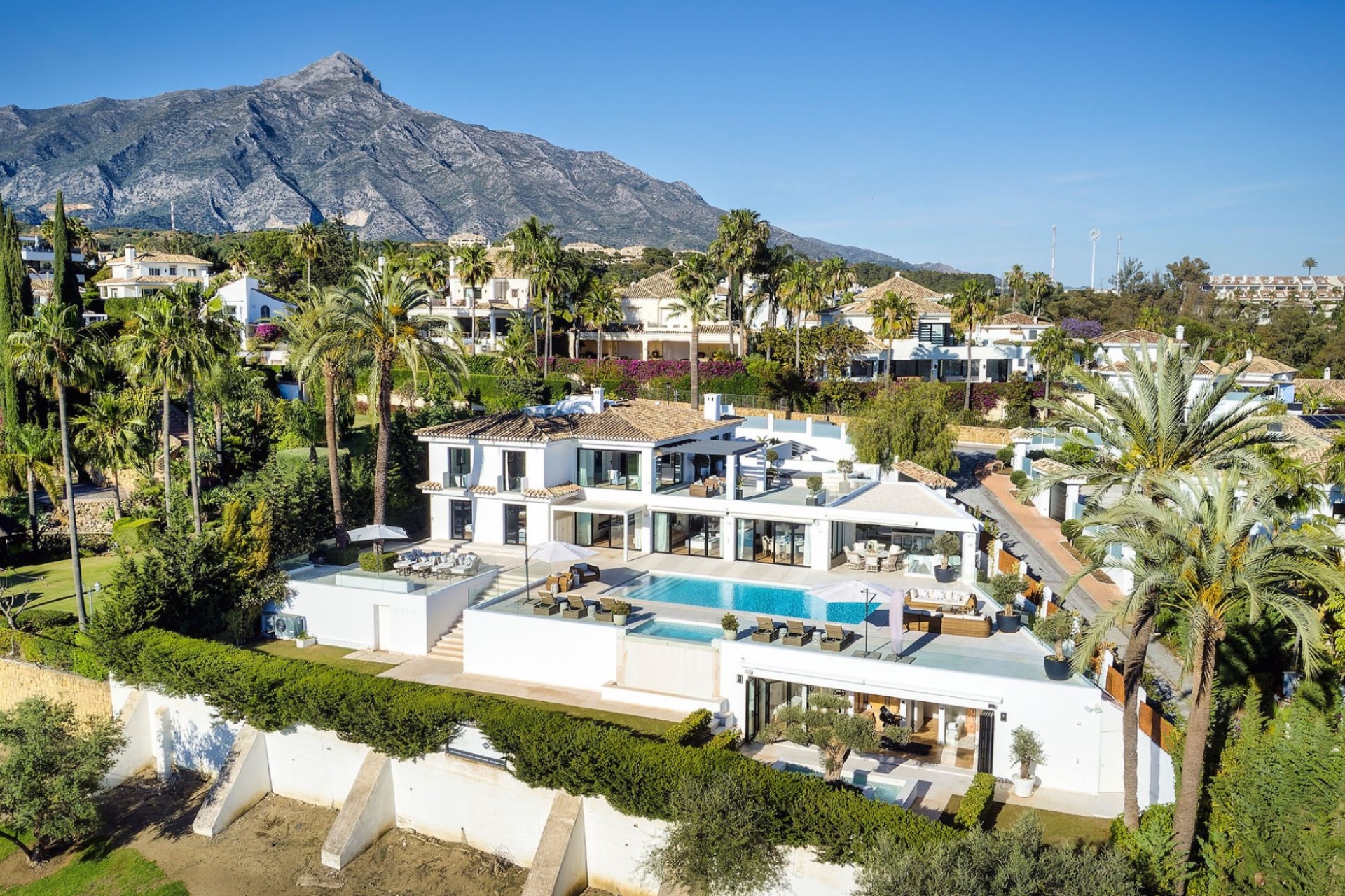 Herverkoop - Villa - Marbella - Los Naranjos de Marbella