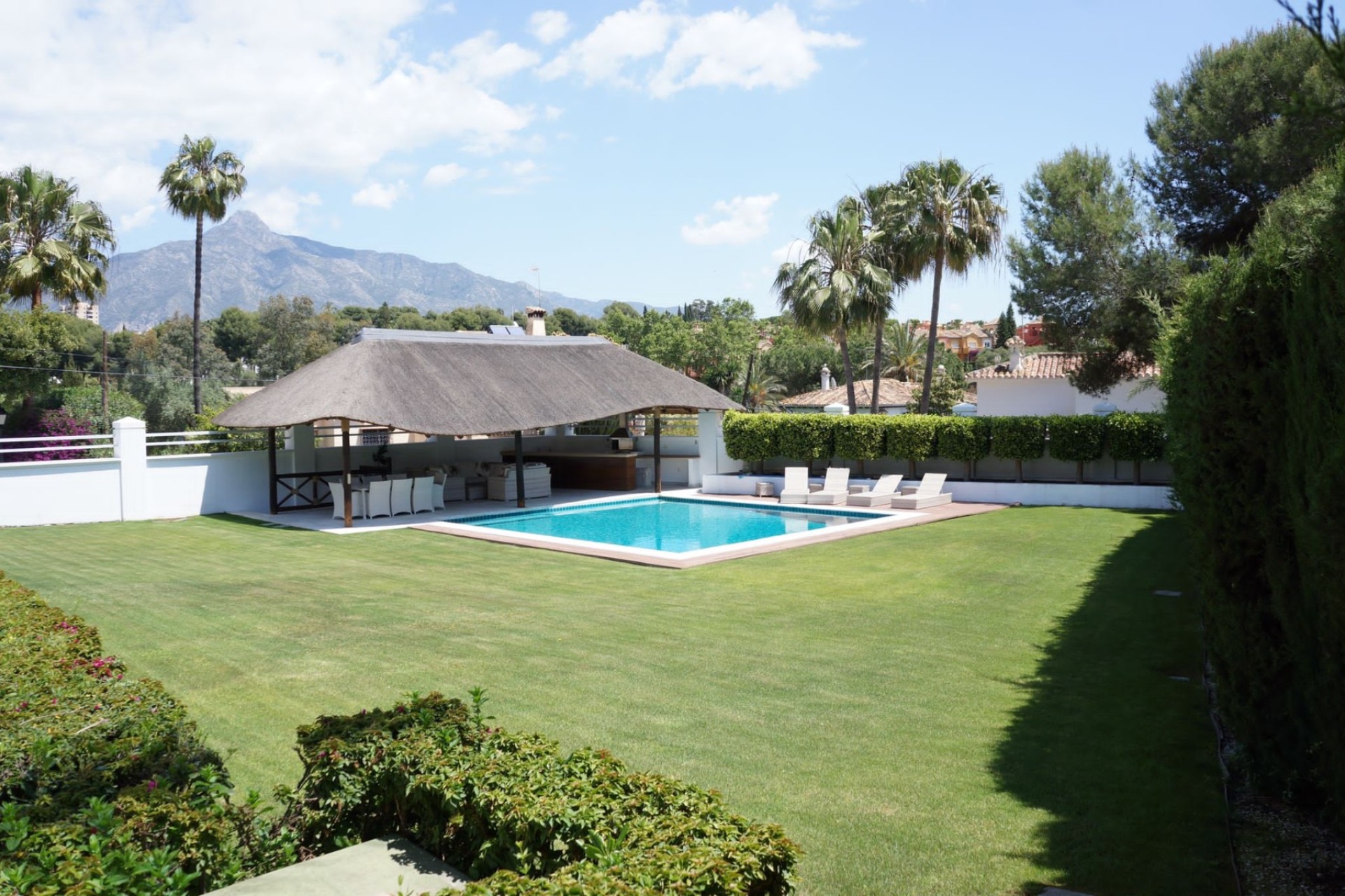 Herverkoop - Villa - Marbella - Nueva Andalucía