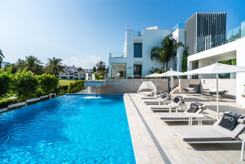 Herverkoop - Villa - Marbella - Nueva Andalucía