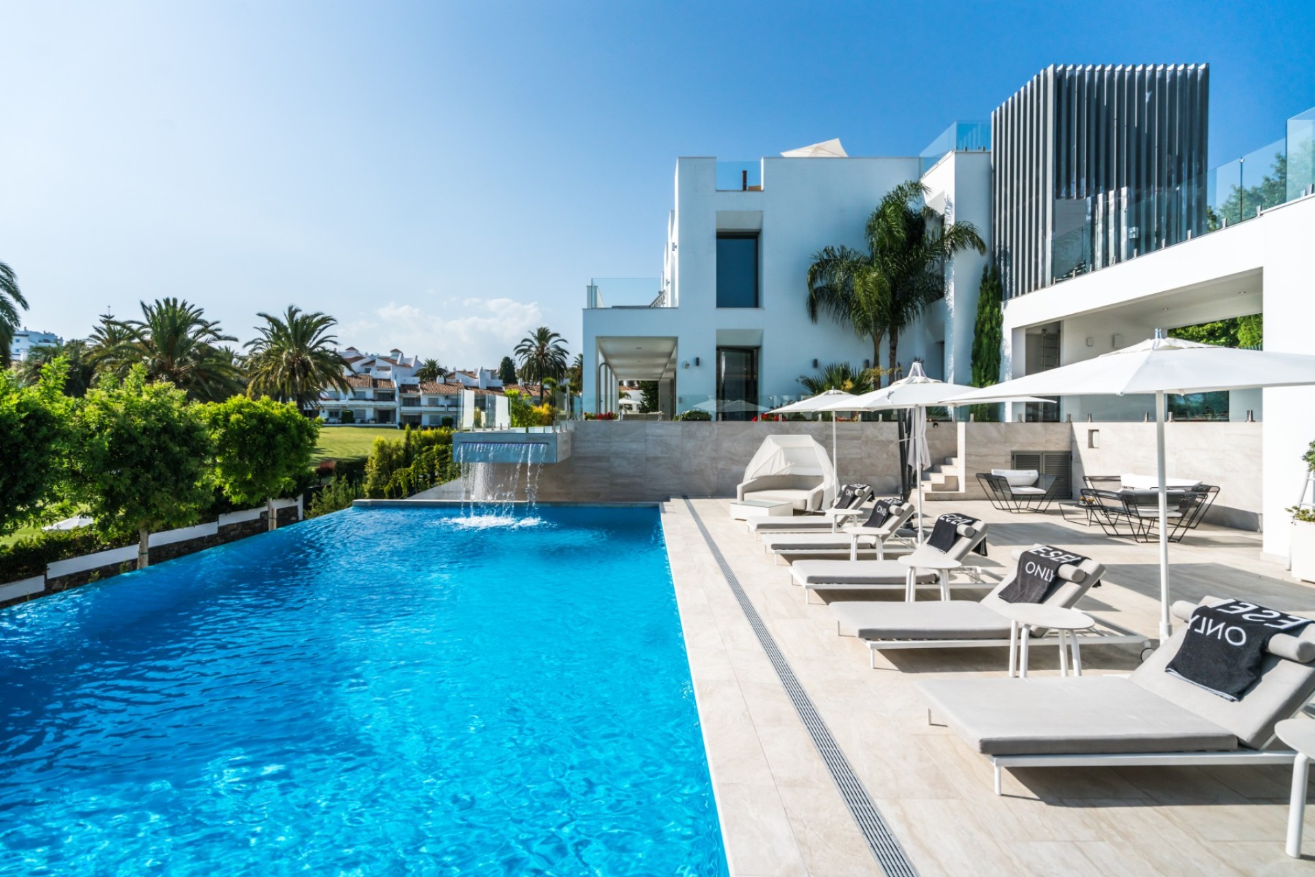 Herverkoop - Villa - Marbella - Nueva Andalucía