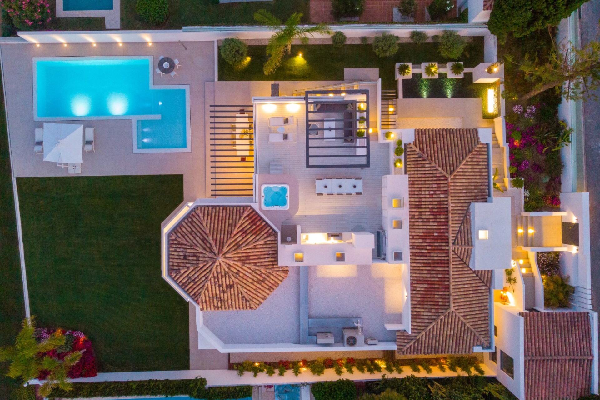 Herverkoop - Villa - Marbella - Nueva Andalucía