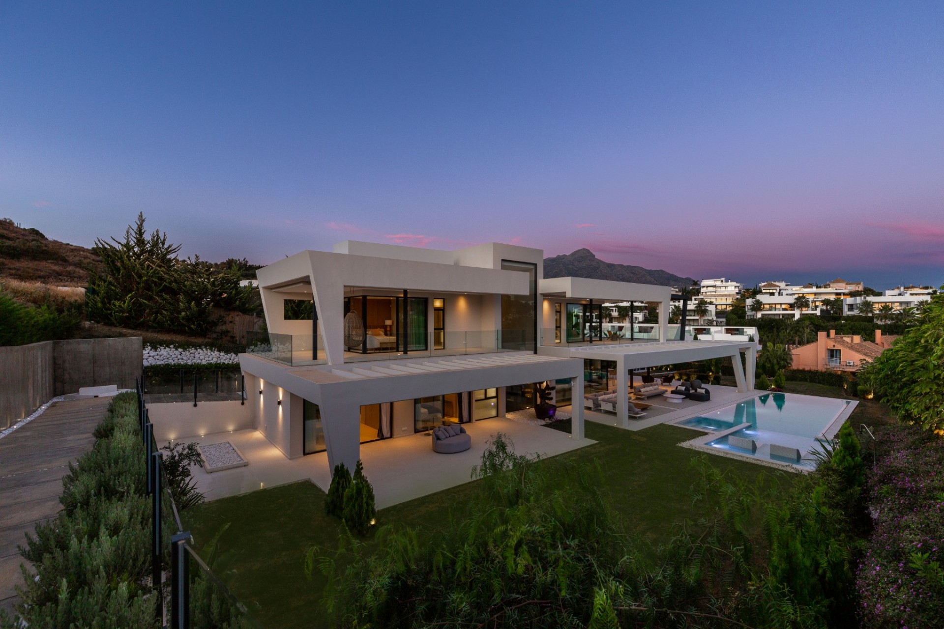 Herverkoop - Villa - Marbella - Nueva Andalucía