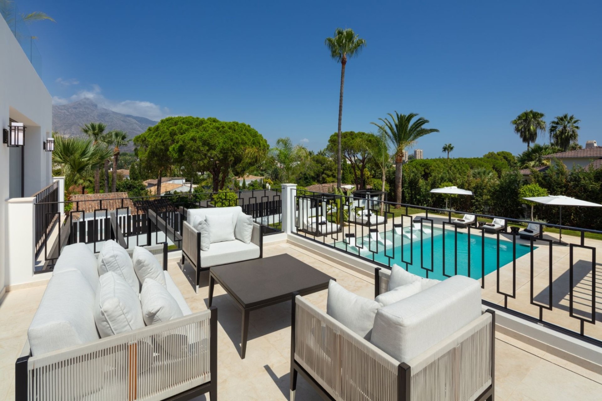 Herverkoop - Villa - Marbella - Nueva Andalucía