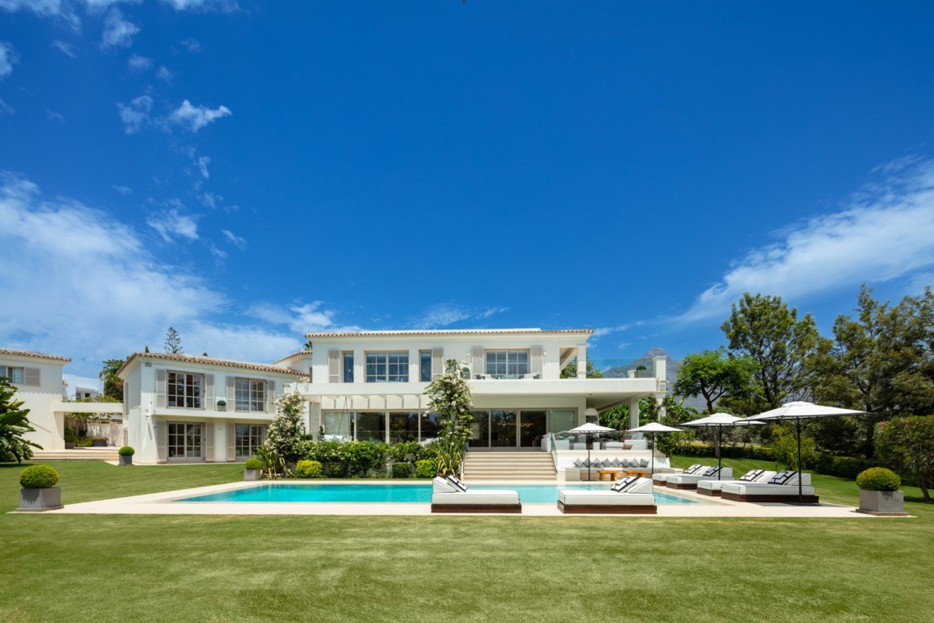 Herverkoop - Villa - Marbella - Nueva Andalucía