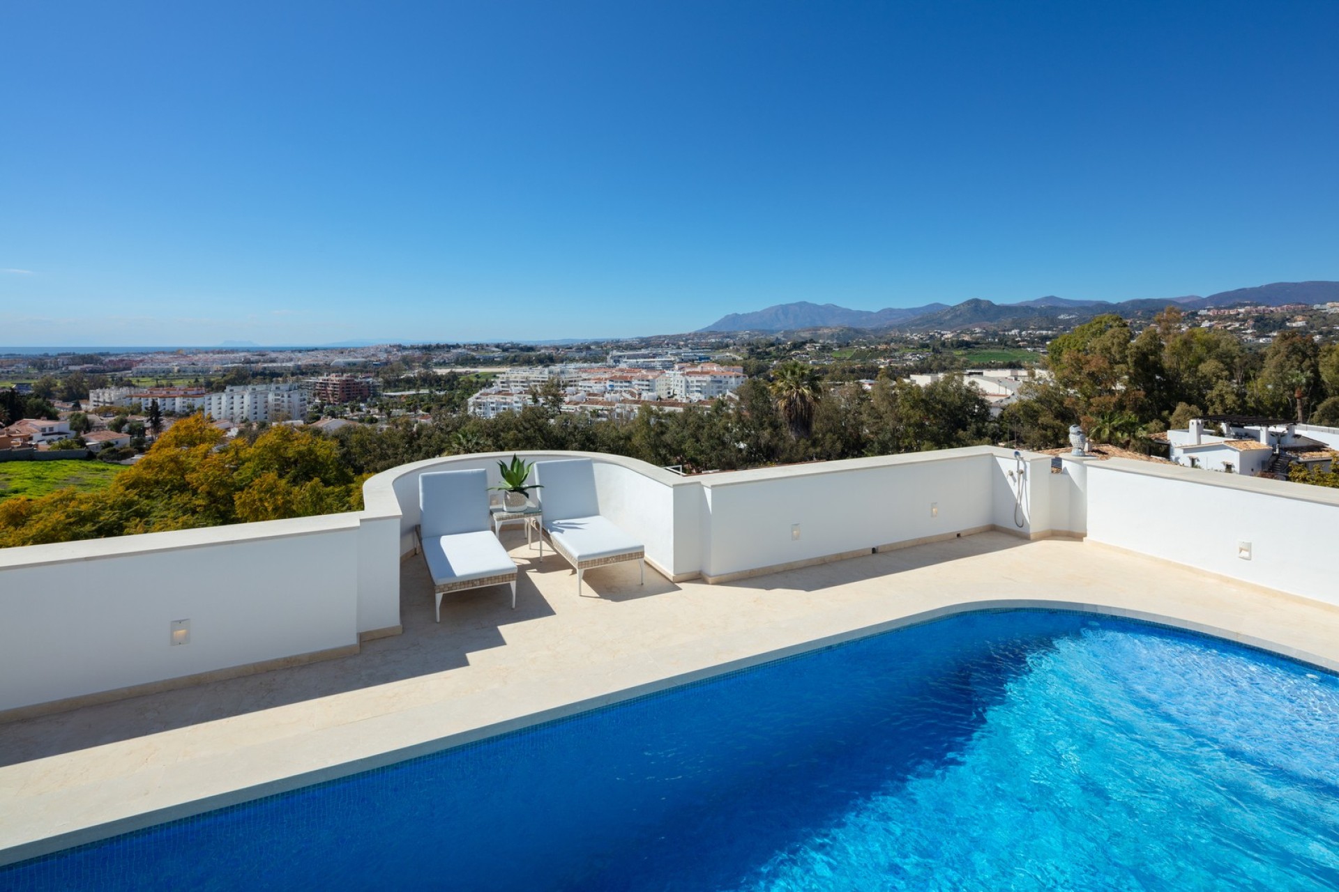 Herverkoop - Villa - Marbella - Nueva Andalucía