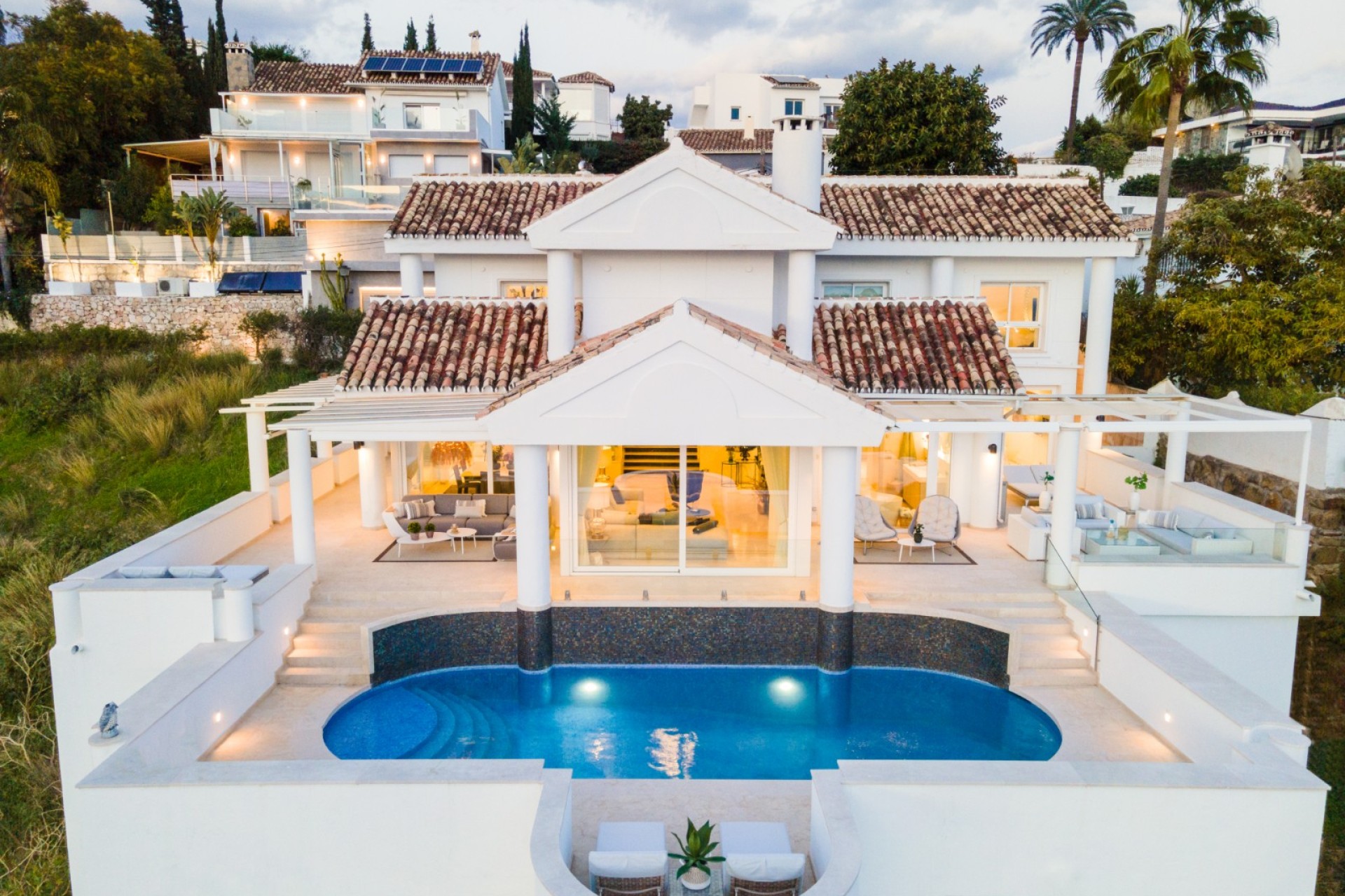 Herverkoop - Villa - Marbella - Nueva Andalucía