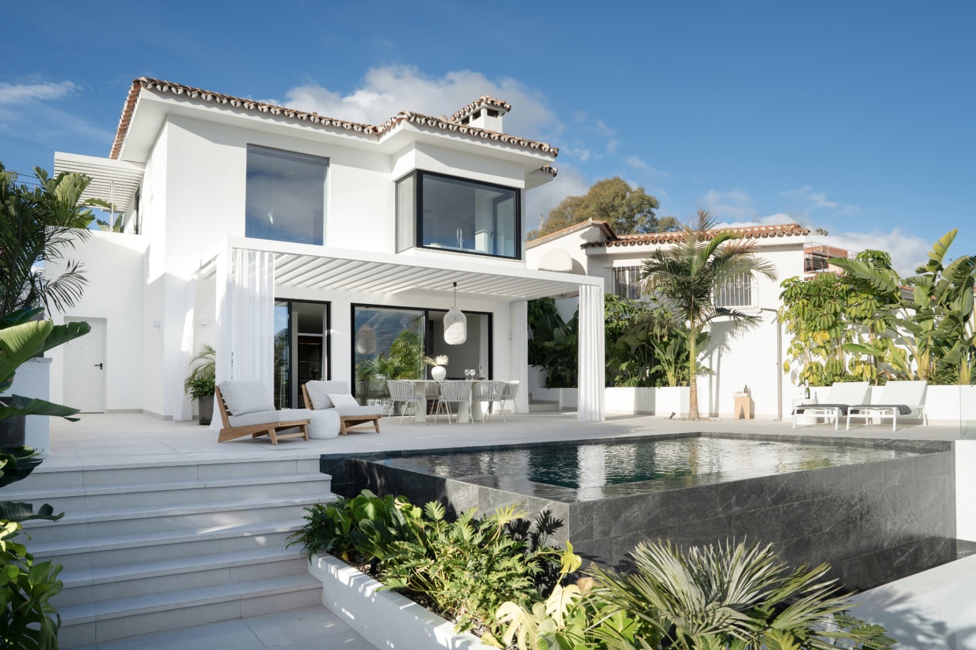 Herverkoop - Villa - Marbella - Nueva Andalucía