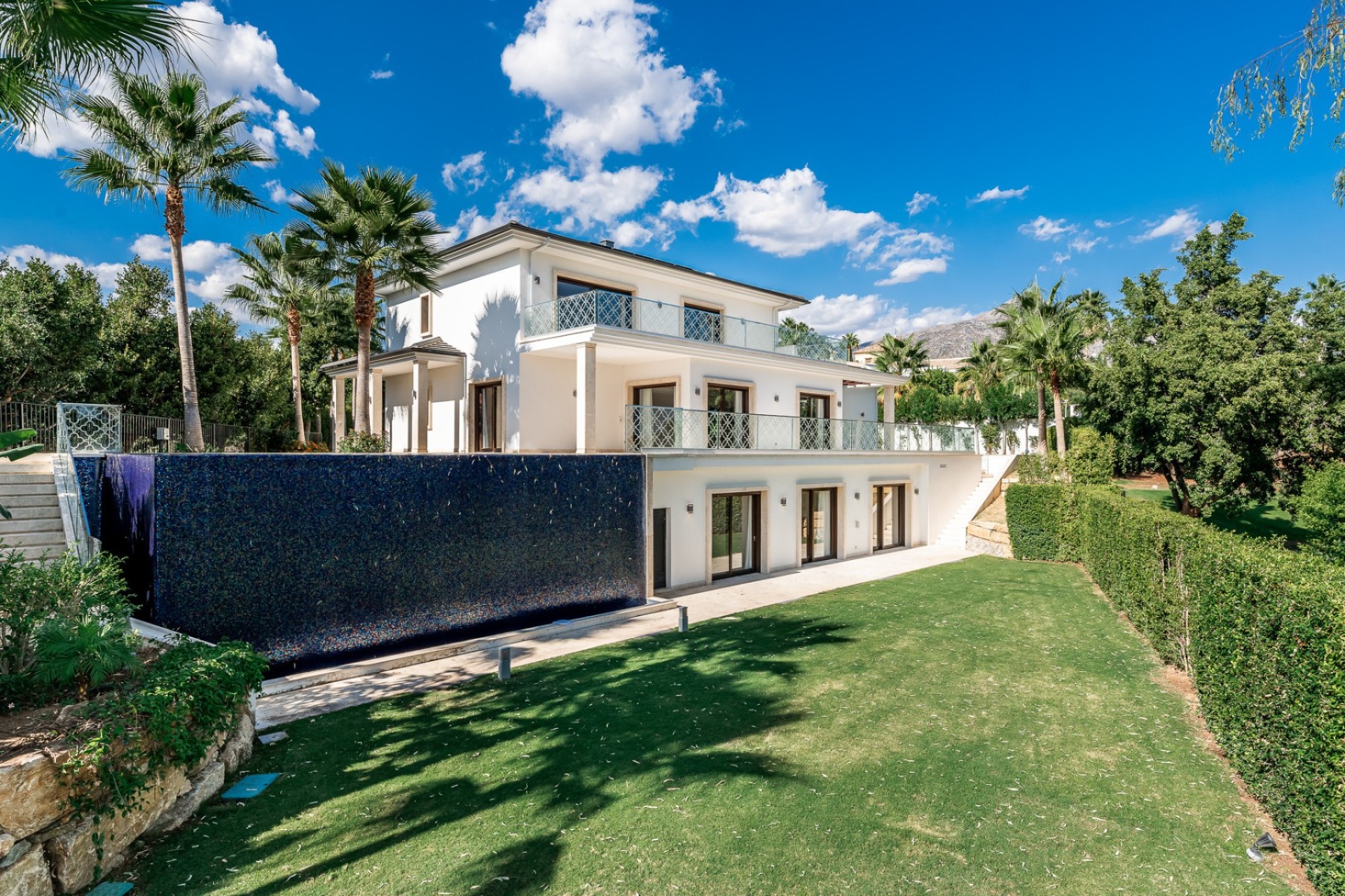 Herverkoop - Villa - Marbella - Nueva Andalucía