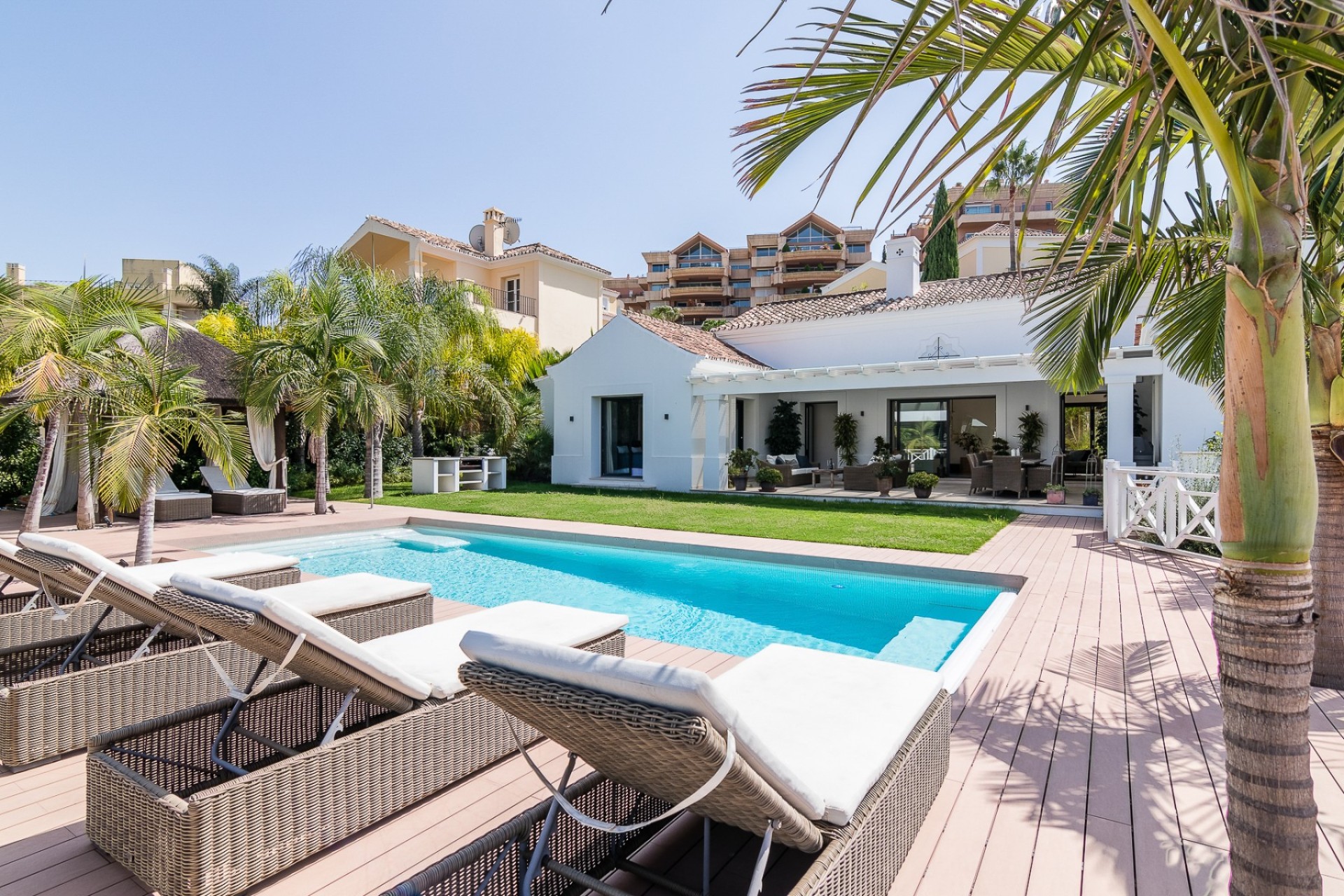 Herverkoop - Villa - Marbella - Nueva Andalucía