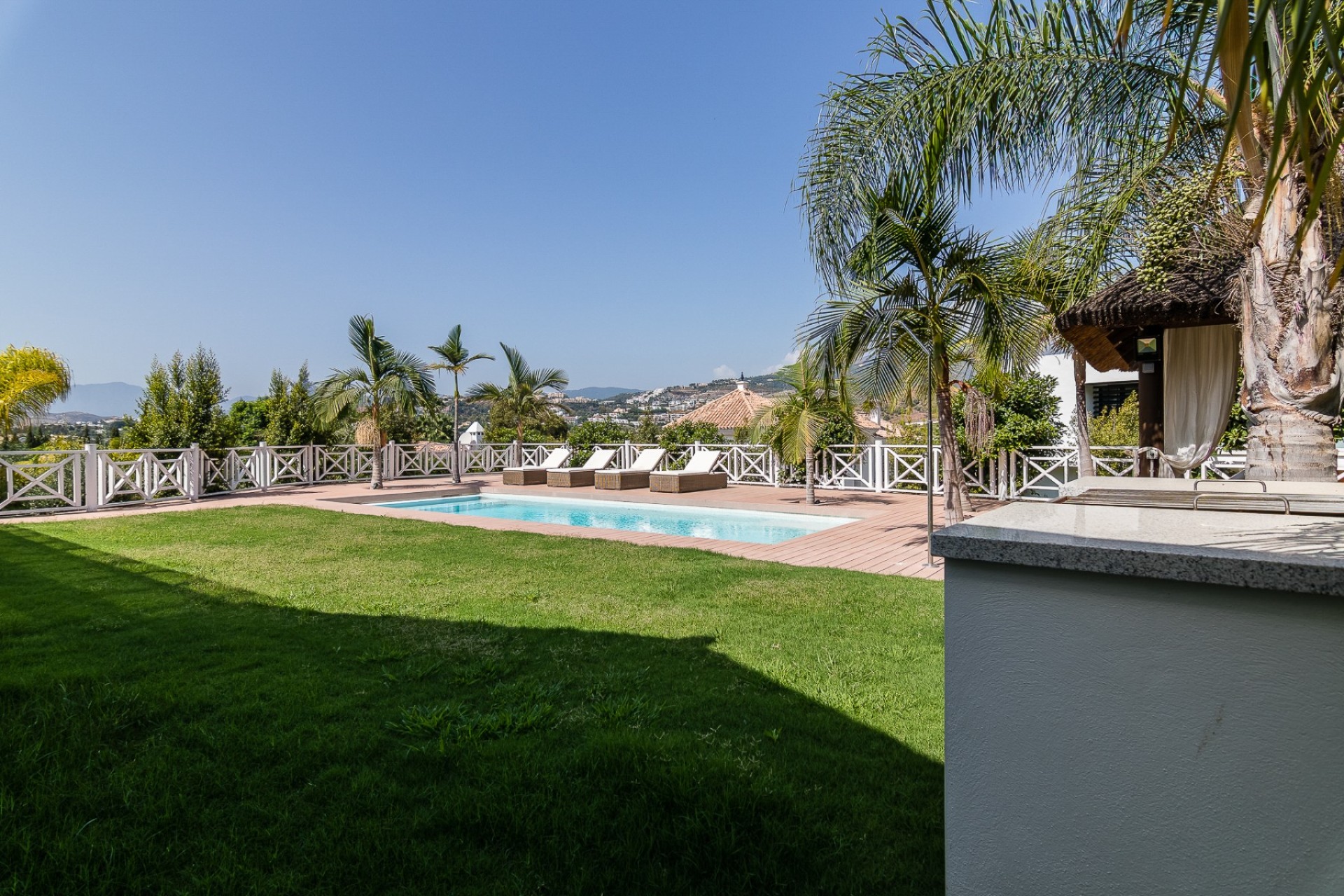 Herverkoop - Villa - Marbella - Nueva Andalucía