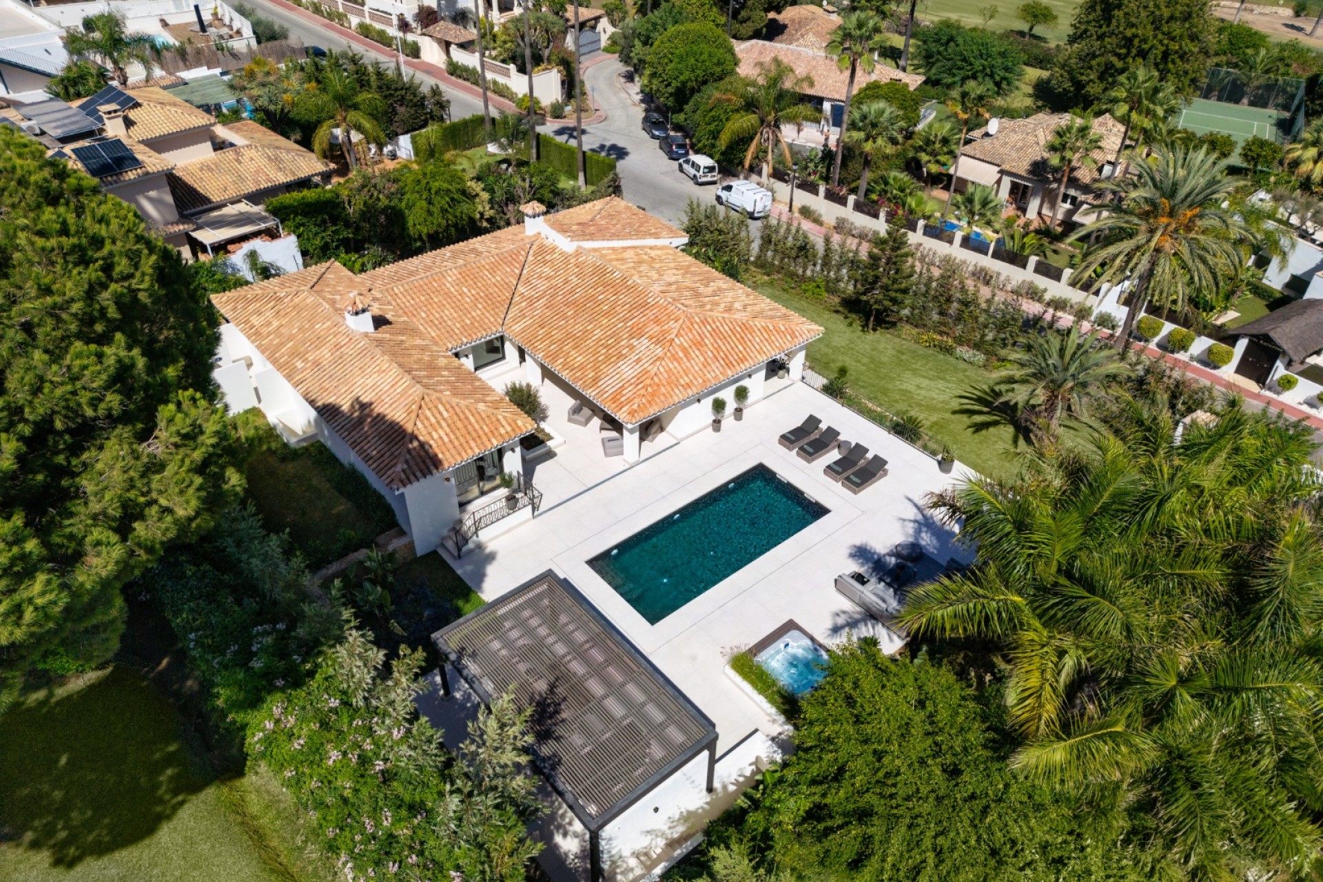 Herverkoop - Villa - Marbella - Nueva Andalucía