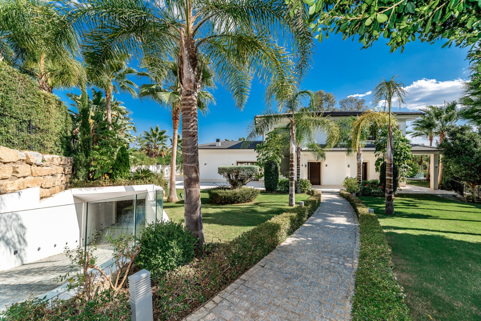 Herverkoop - Villa - Marbella - Nueva Andalucía