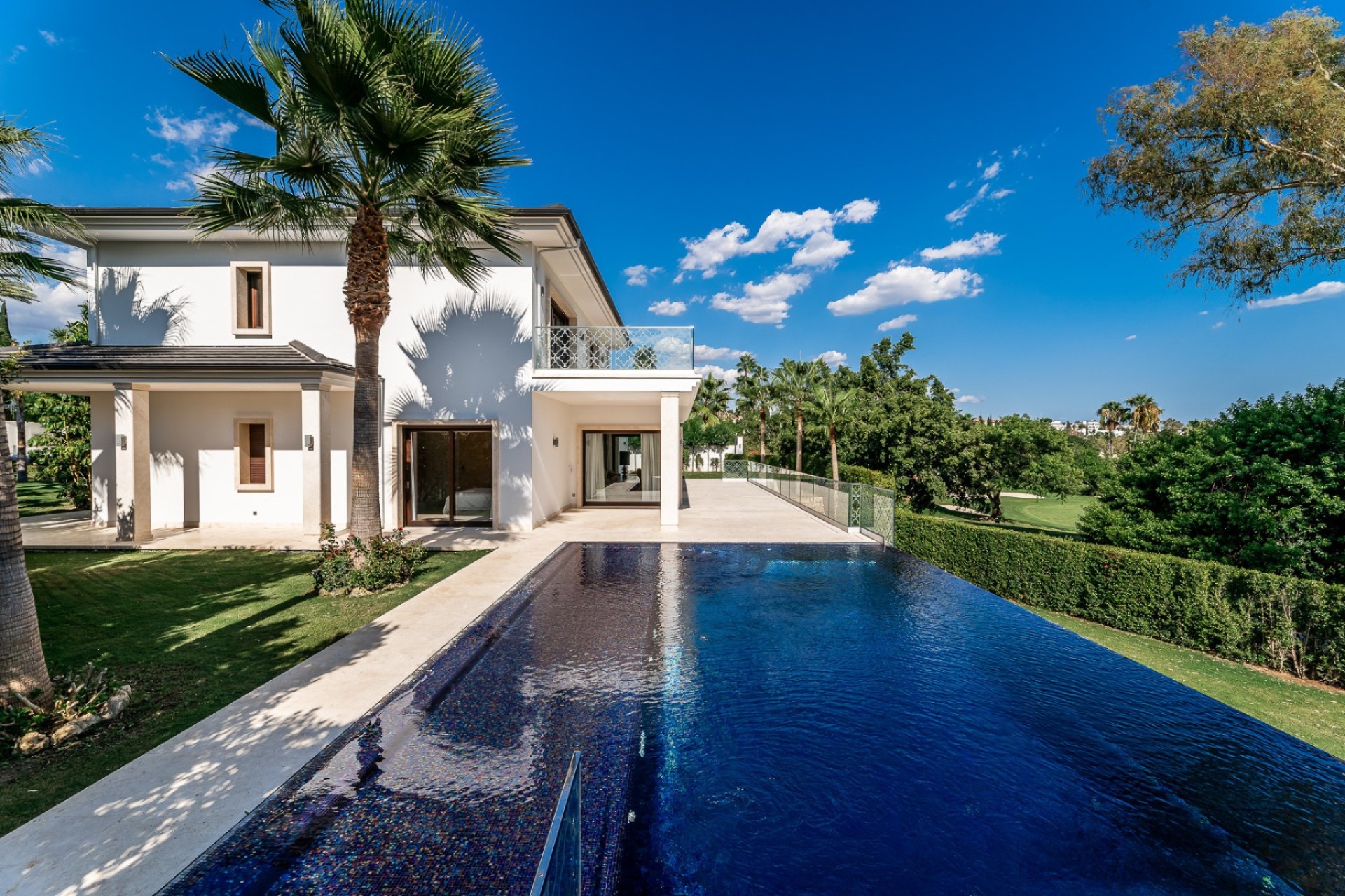 Herverkoop - Villa - Marbella - Nueva Andalucía