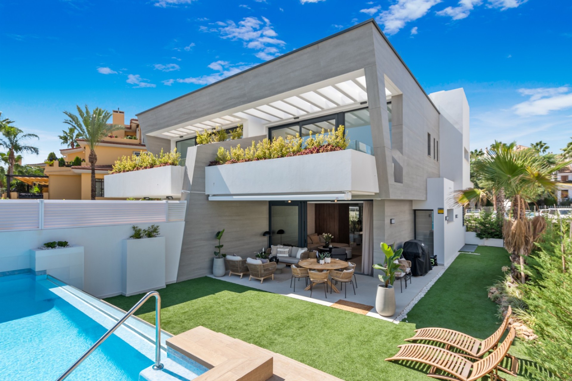 Herverkoop - Villa - Marbella - Puerto Banús