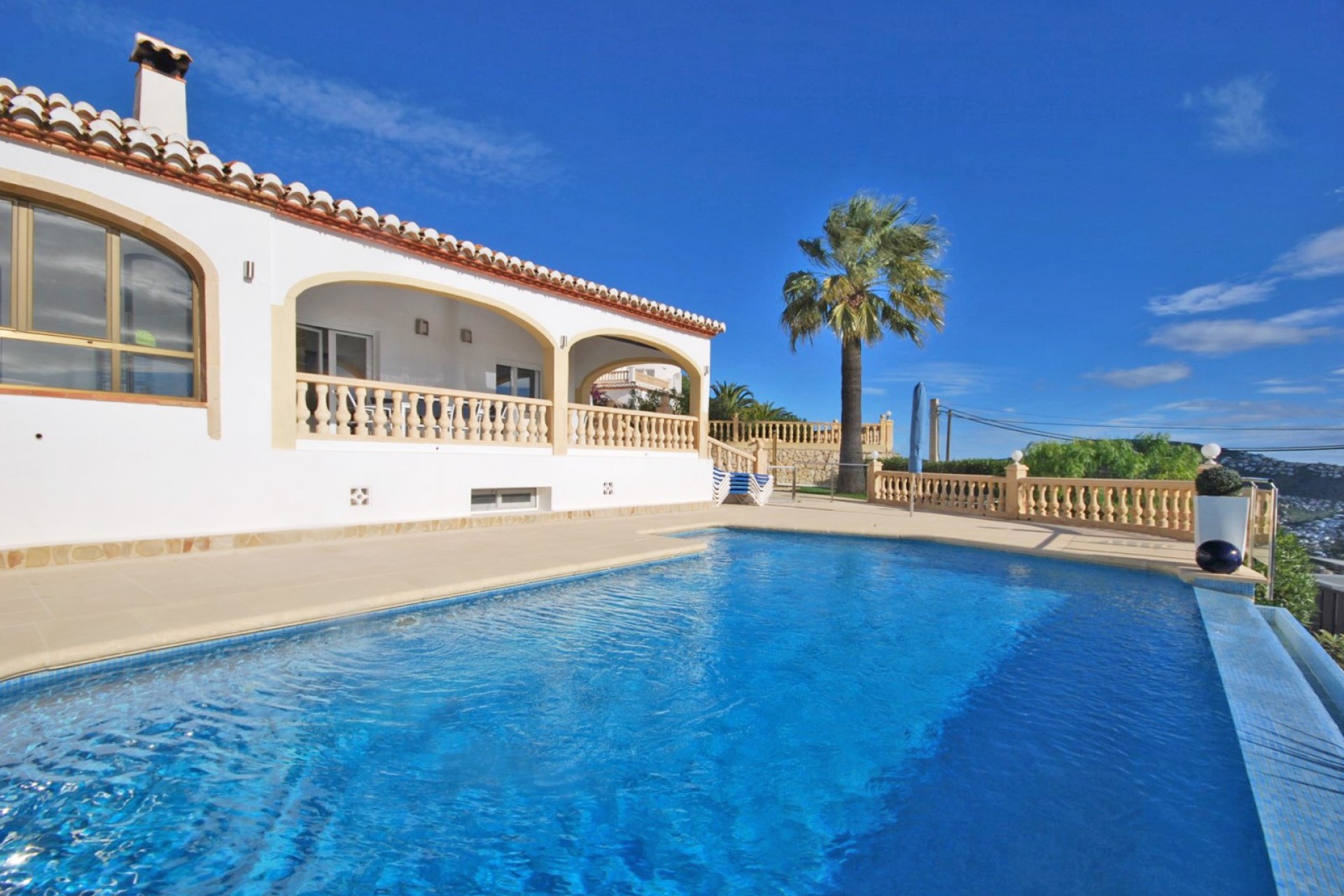 Herverkoop - Villa - Moraira - Benimeit