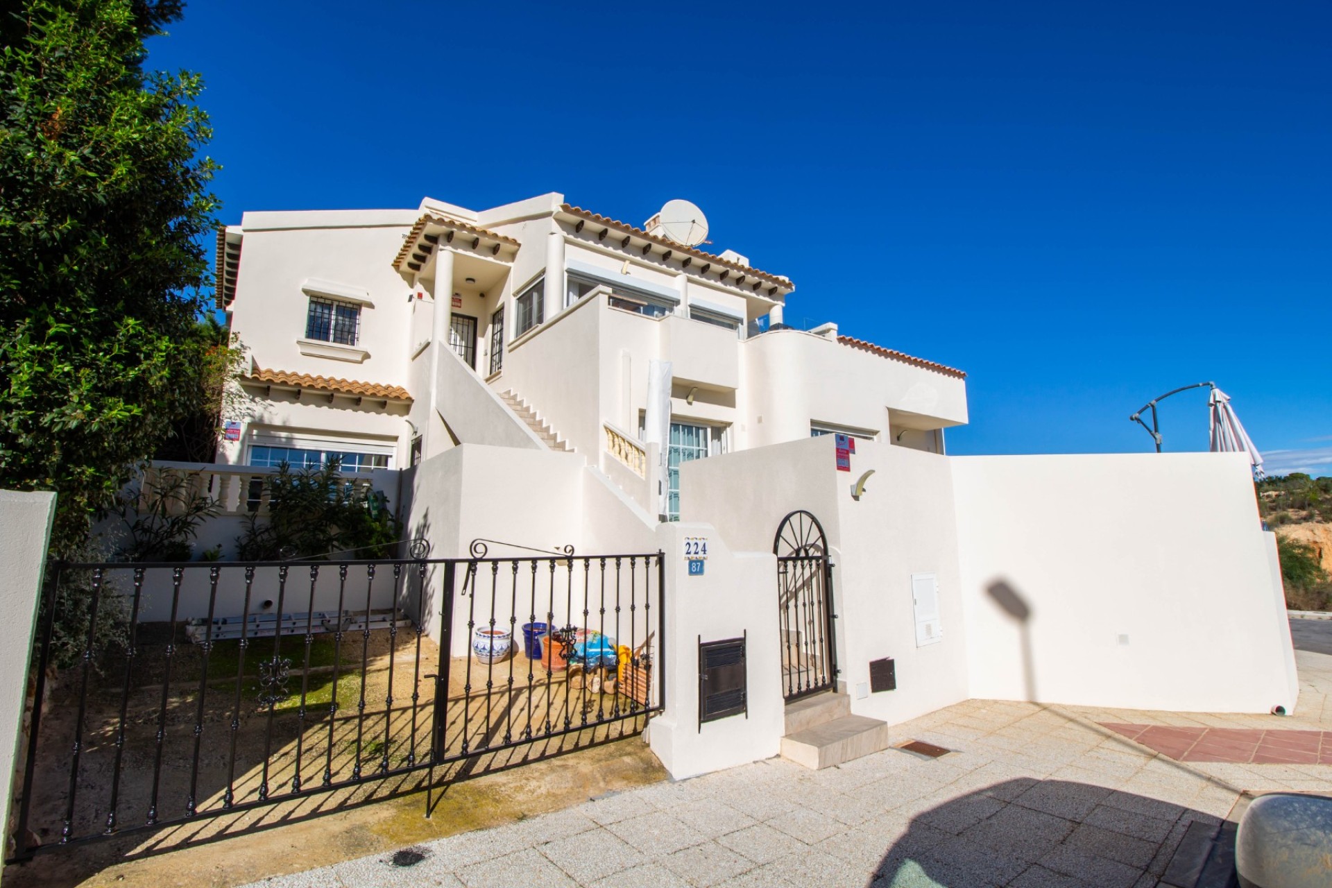 Herverkoop - Villa - Orihuela Costa - Campos de Golf