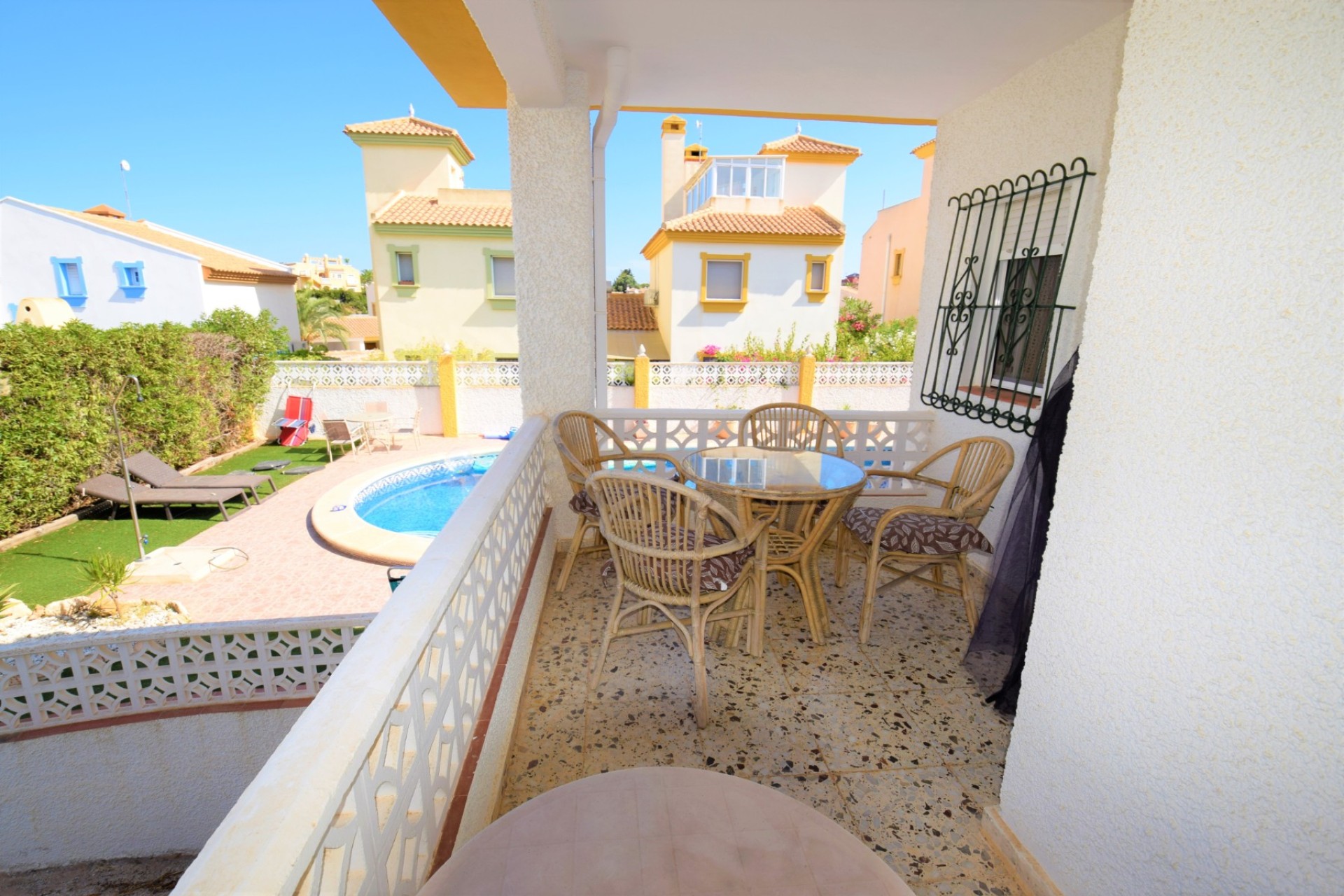 Herverkoop - Villa - Orihuela Costa - La Zenia