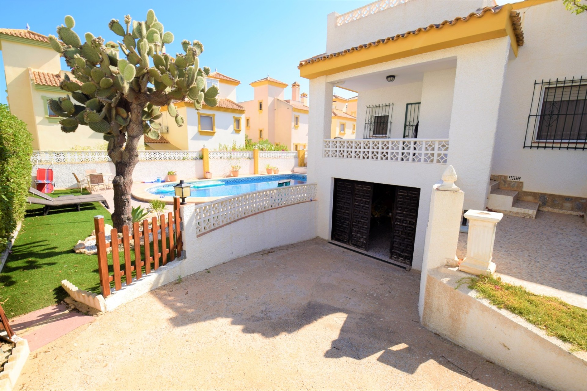 Herverkoop - Villa - Orihuela Costa - La Zenia