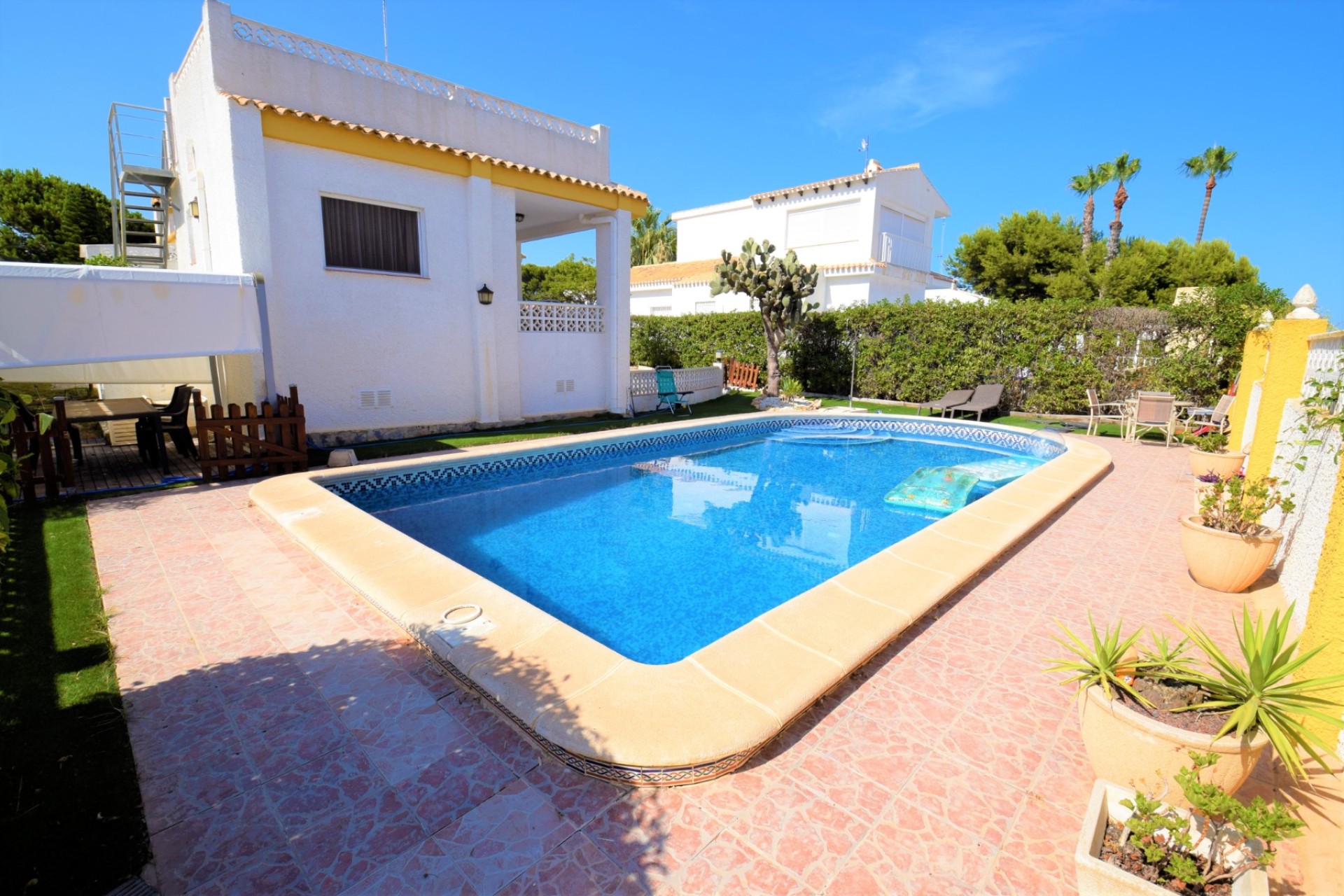 Herverkoop - Villa - Orihuela Costa - La Zenia