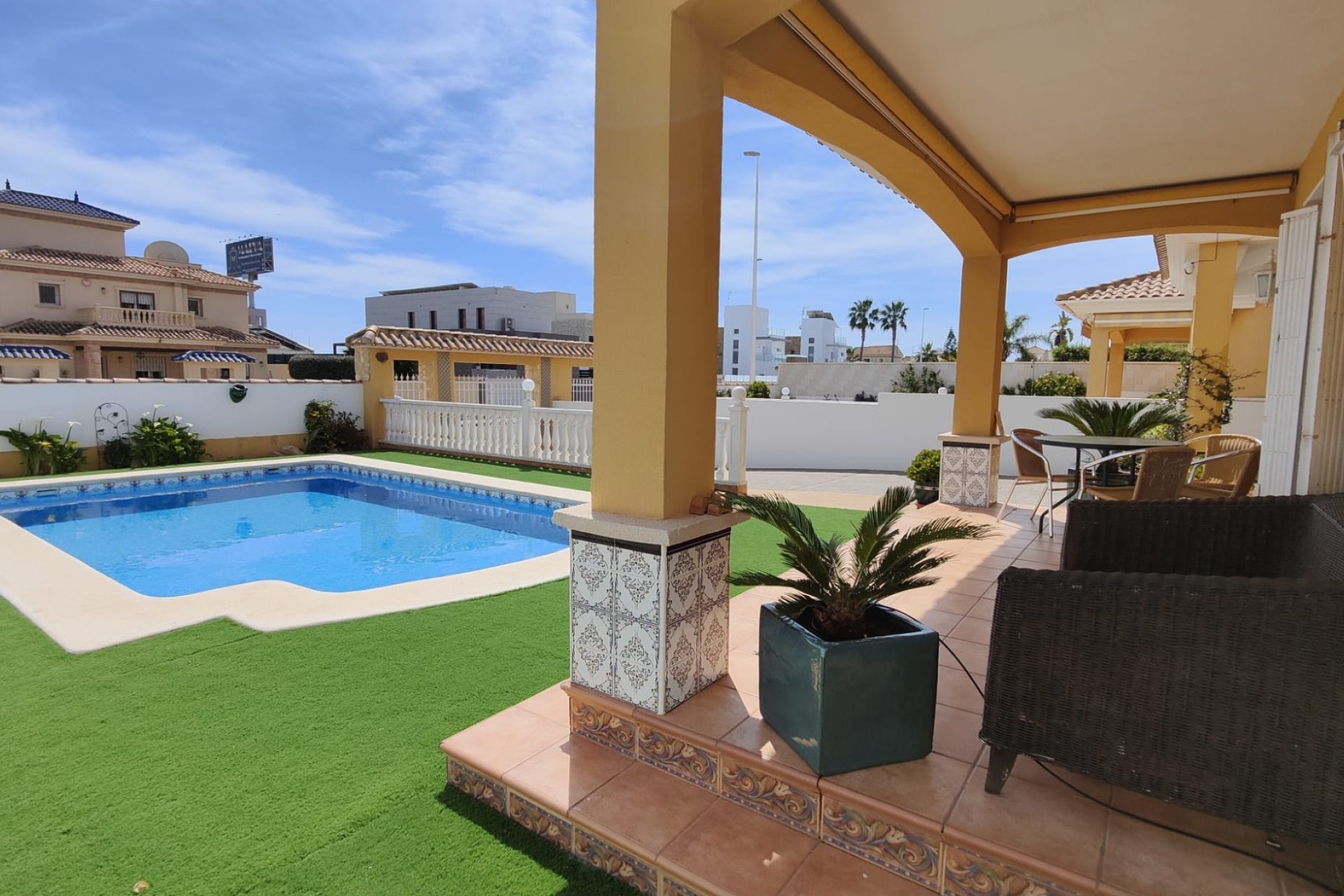 Herverkoop - Villa - Orihuela Costa - La Zenia