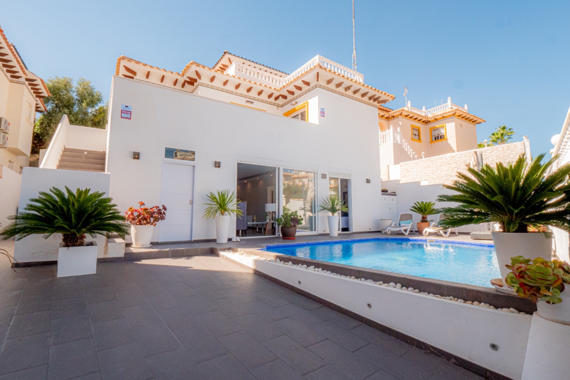 Herverkoop - Villa - Orihuela Costa - La Zenia