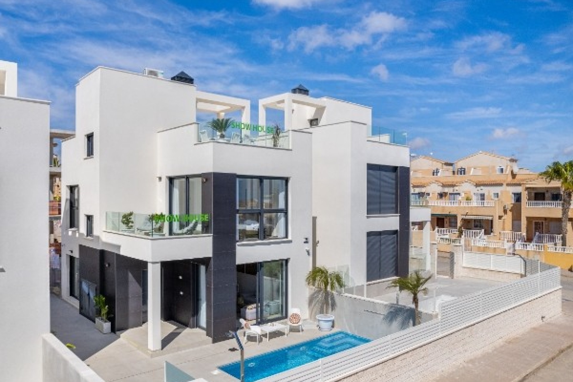 Herverkoop - Villa - Orihuela Costa - Punta Prima