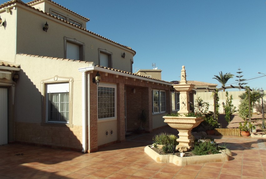 Herverkoop - Villa - Torrevieja - El Chaparral