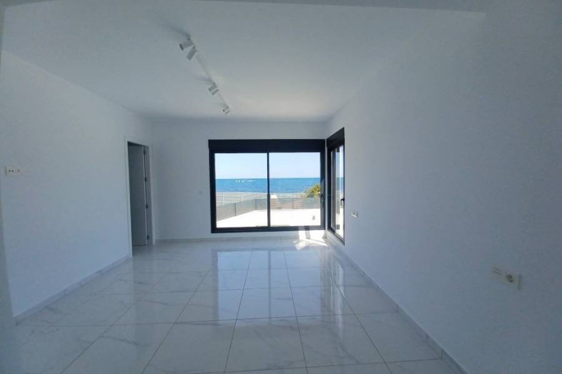 Herverkoop - Villa - Torrevieja - Los Balcones