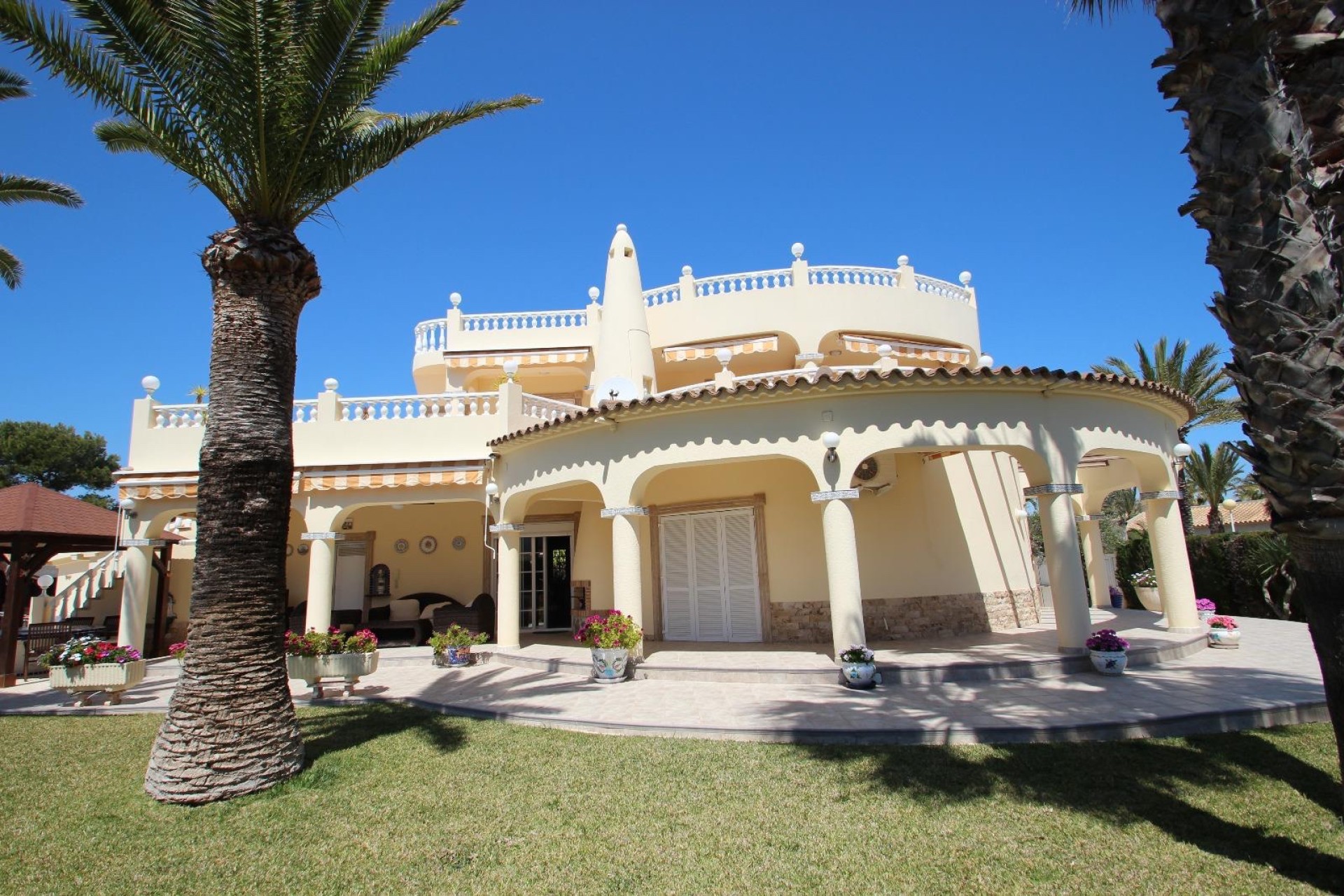 Herverkoop - Villa - Torrevieja - Punta Prima