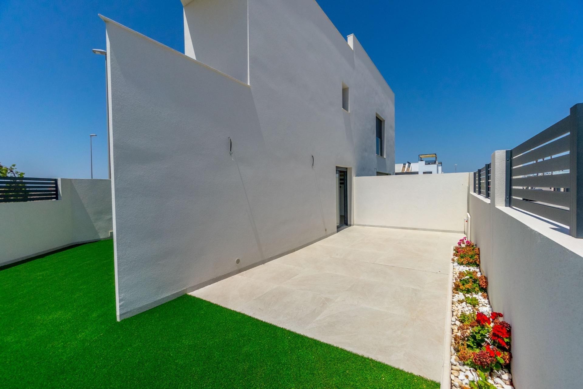 Obra nueva - Villa - Benijofar