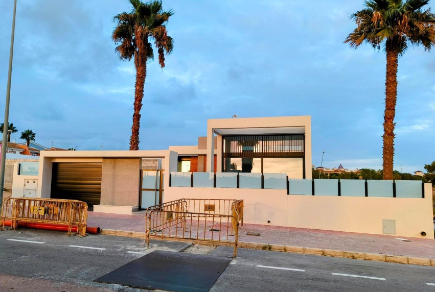 Obra nueva - Villa - Rojales - Doña Pepa