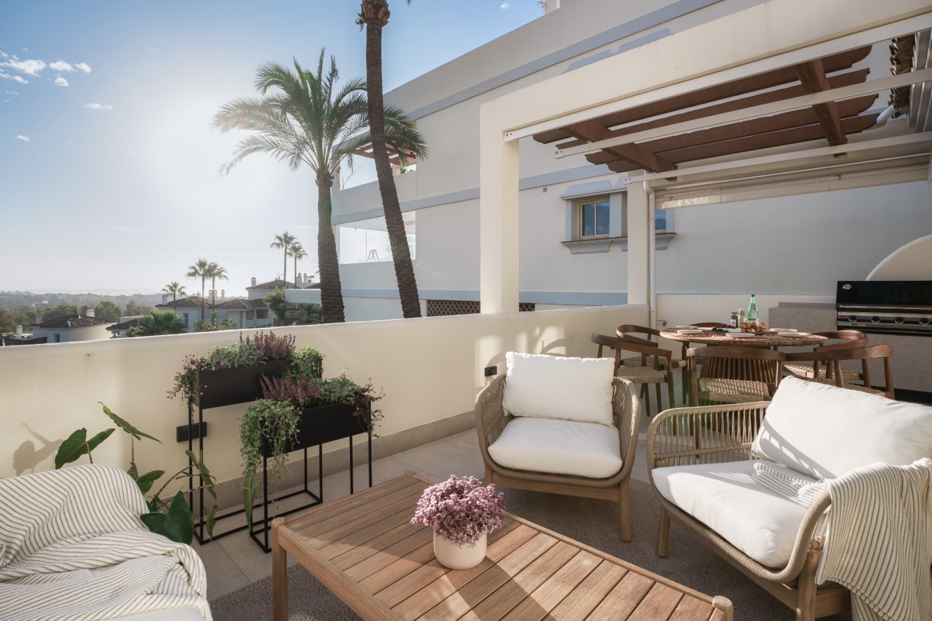 Resale - Apartment - Marbella - Nueva Andalucía