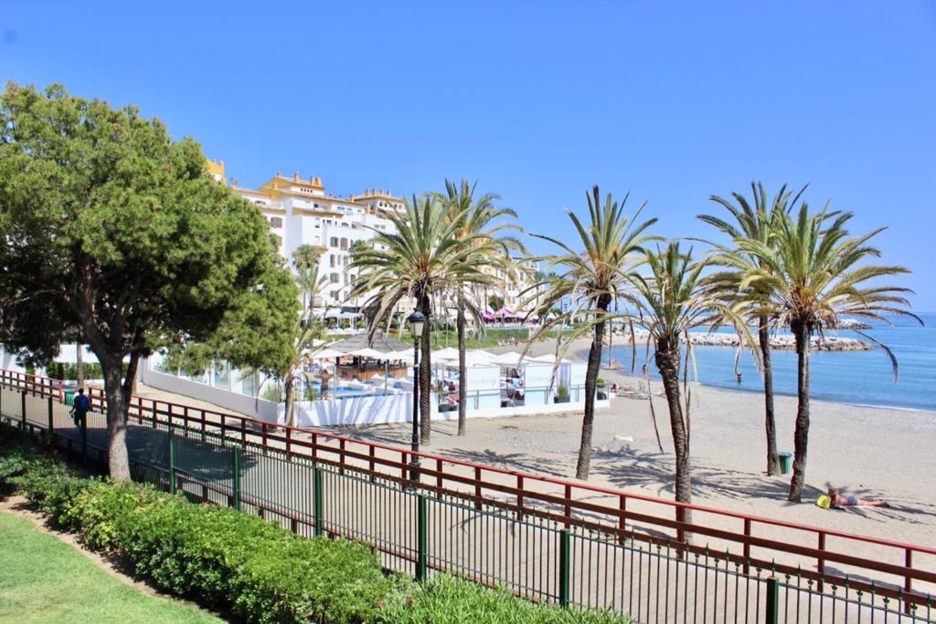 Resale - Apartment - Marbella - Puerto Banús