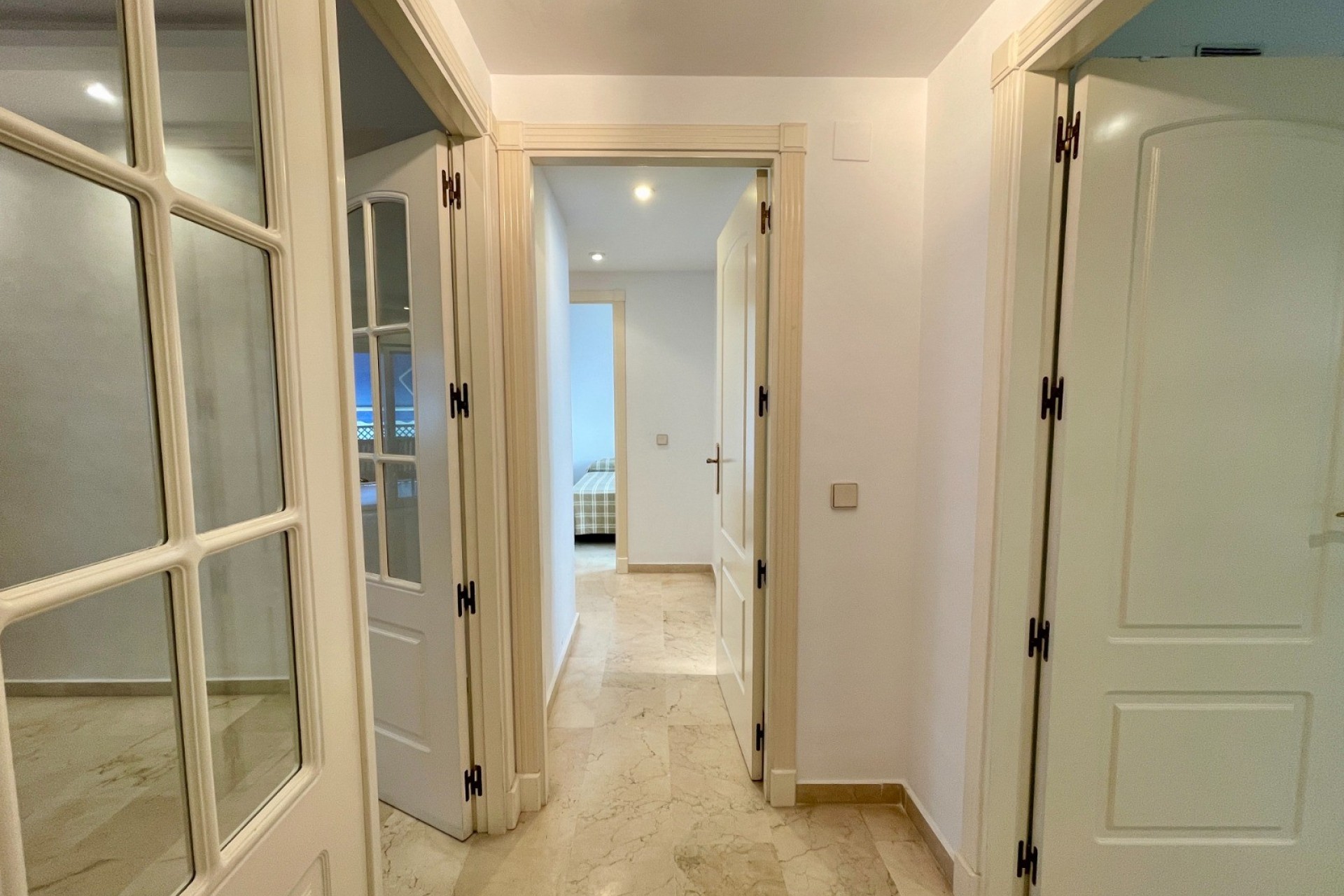 Resale - Apartment - Marbella - Puerto Banús