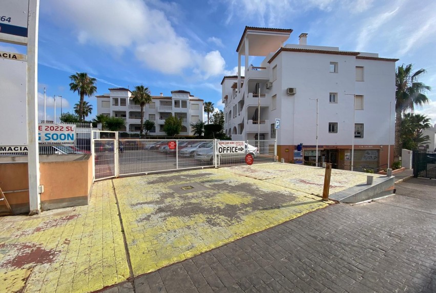 Resale - Commercial - Orihuela Costa - Villamartín