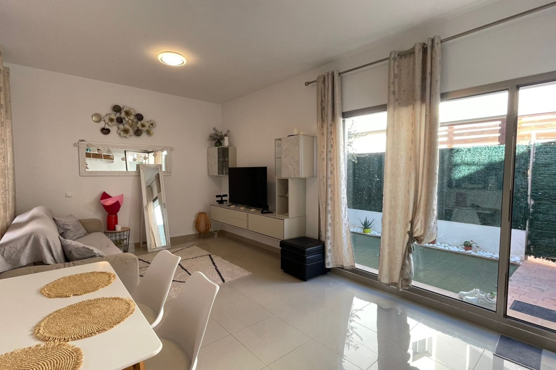 Resale - House - Torrevieja - Punta Prima